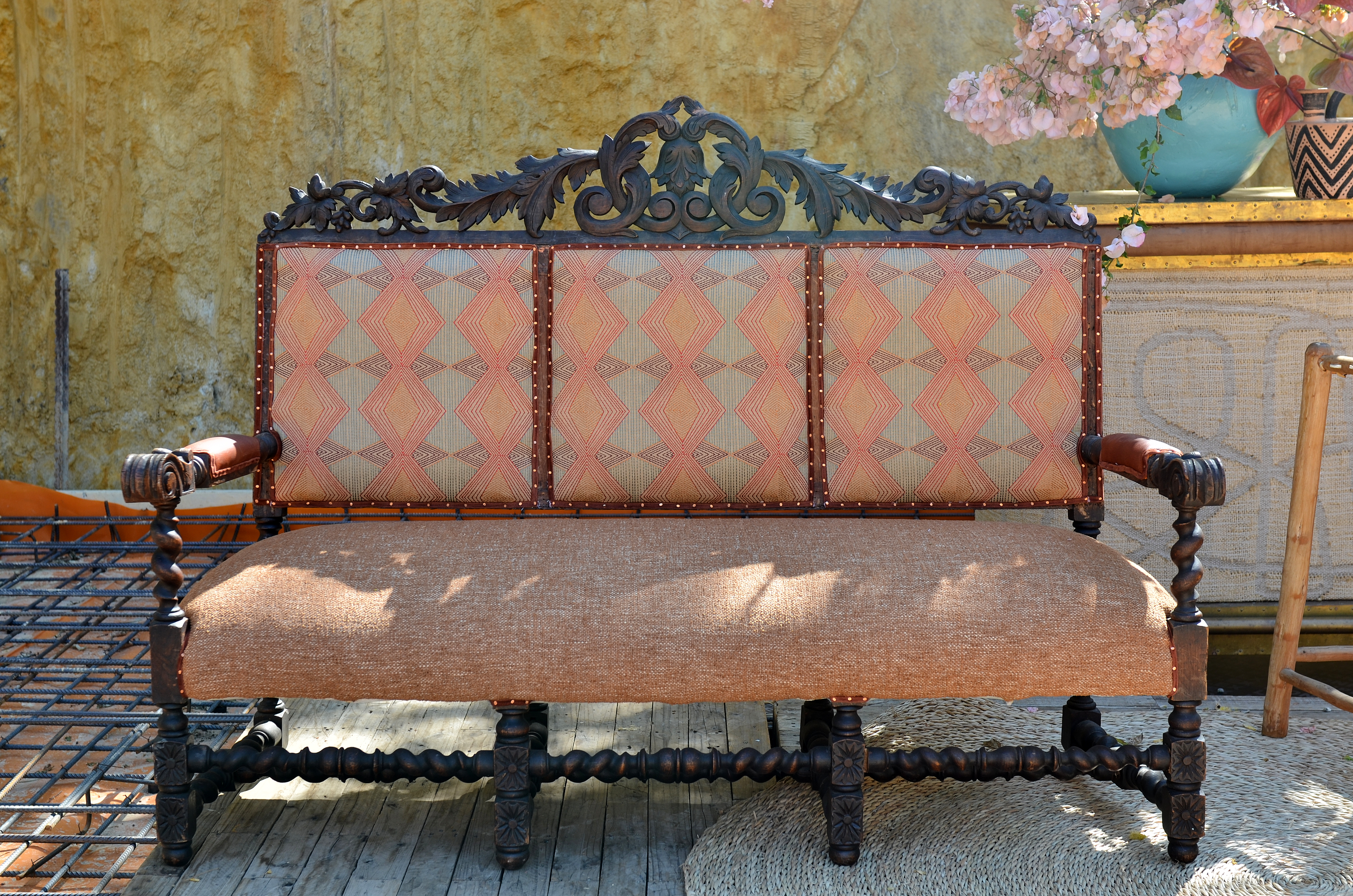 041 Masala Couch