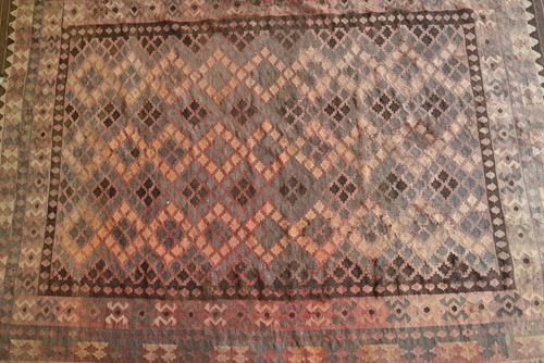 029 Kilim Carpet 