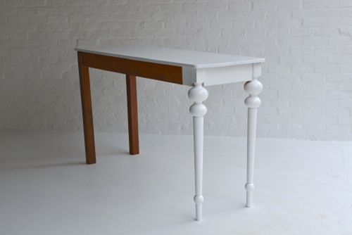 020 Tables - High wooden conversation table