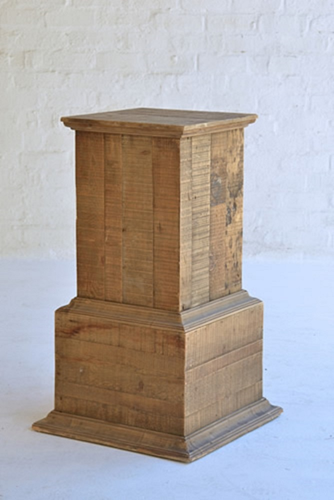 011 Wooden pedastals